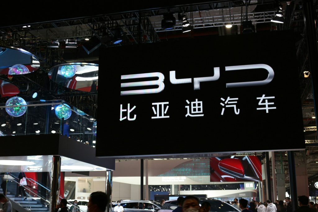 BYD, 1만 달러 이하 차량에 무료 첨단 운전자 보조 시스템 제공